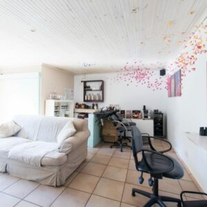 Naturally Renee Salon